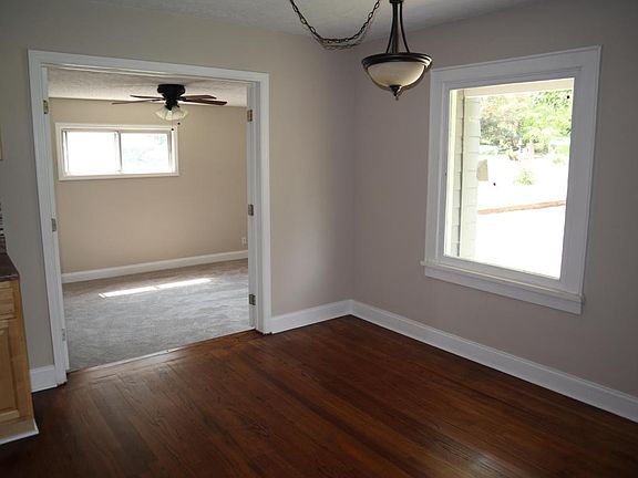 3rd image of 4310 Raven Dr