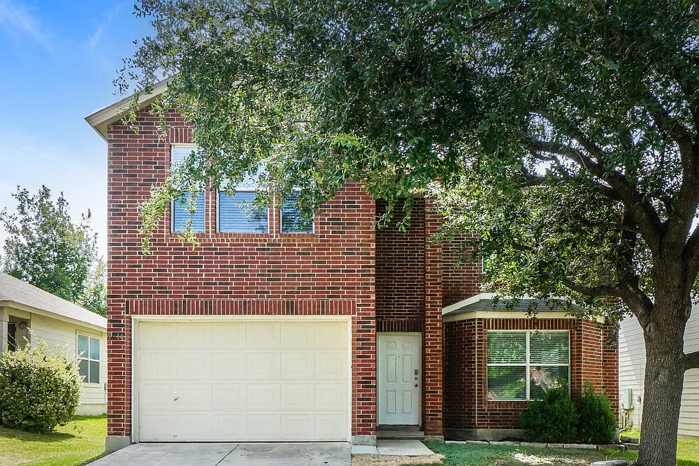 4 bed, 2.5 bath, 2278 sqft, $1,865 — Photo 1