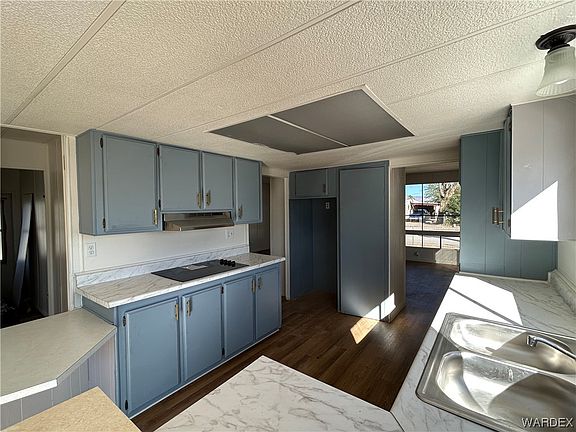 3rd image of 10055 Danny Street