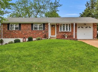 744 Peace Haven Dr, Saint Louis, MO 63125