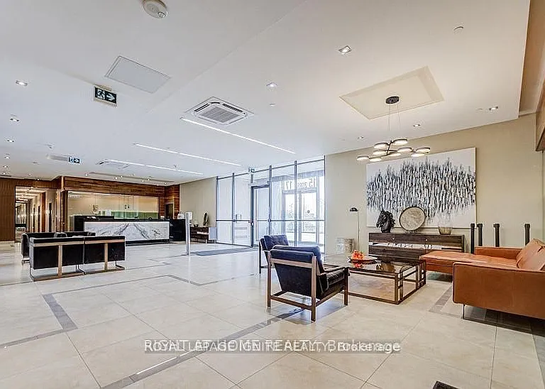 17 Zorra St #810 — Photo 5