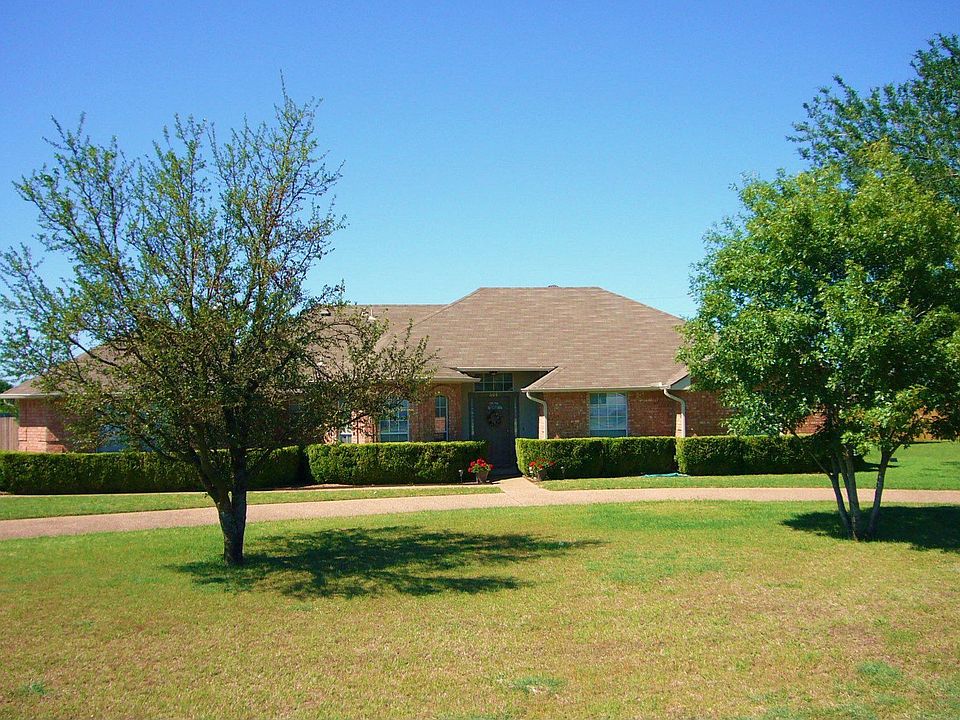1st image of 608 William Dr