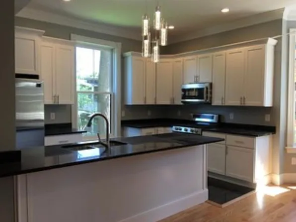 93 Upland Rd #2, Cambridge, MA 02140