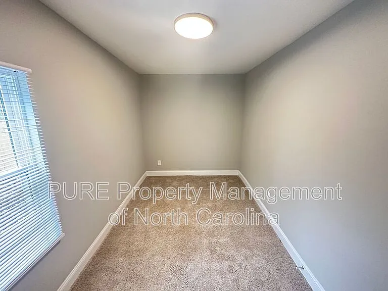 3345 E Ridge Rd — Photo 11
