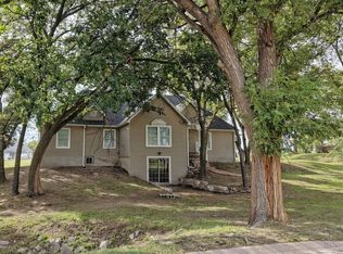 219 N Washington St, Smith Center, KS 66967