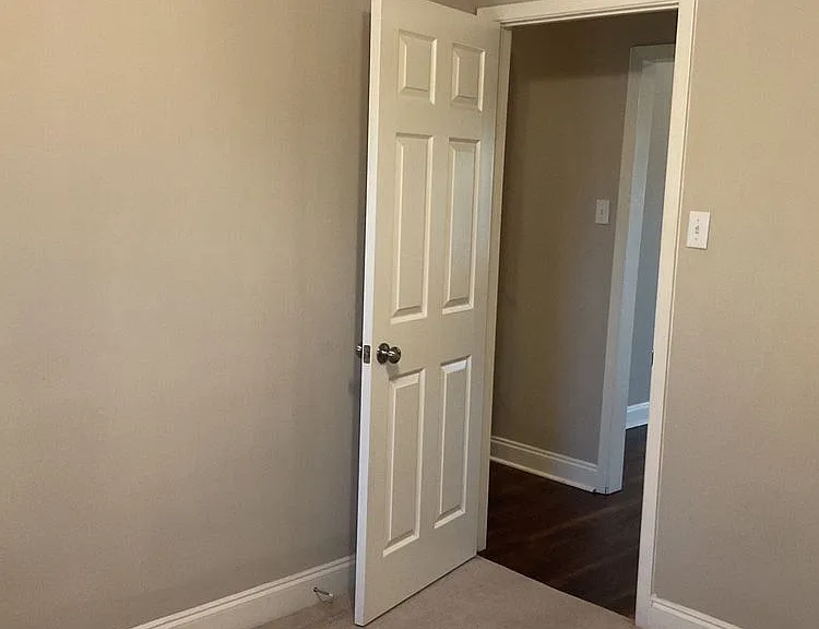 2301 Lago Trl — Photo 17