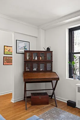 Sold by Compass | media 7
