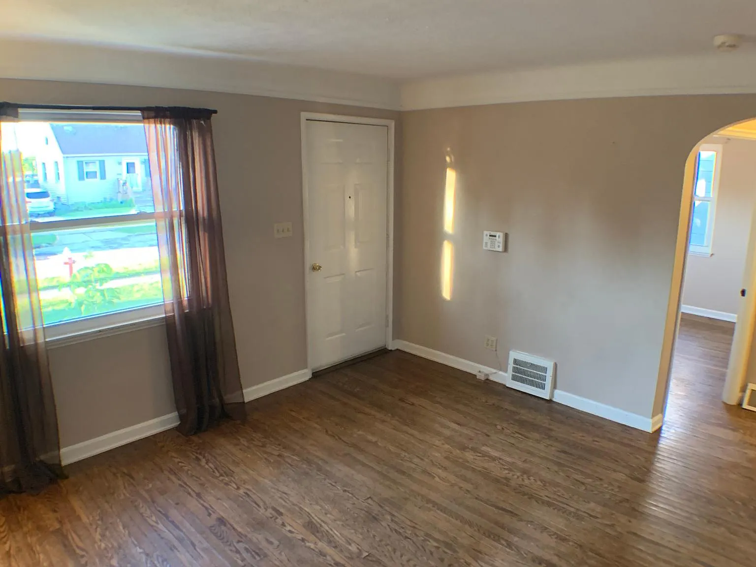 7107 Velma Ave — Photo 3