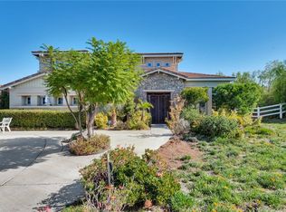 18296 Hollowtree Ln, Riverside, CA 92504