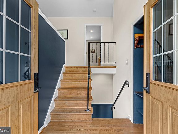 5th image of 1731 Tamerisk Ct