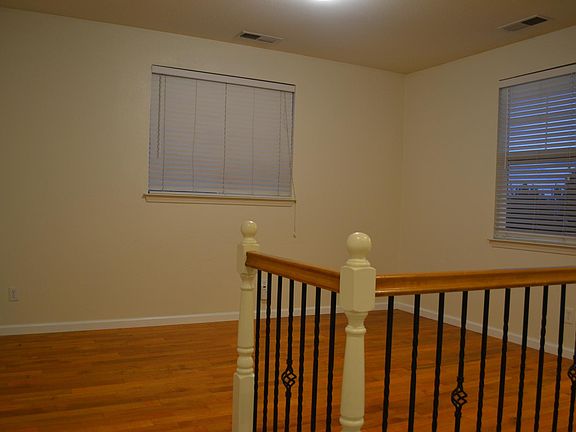 5th image of 735 W La Canada