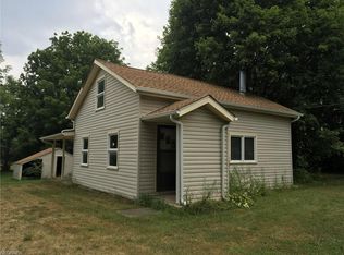 1543 Martin Rd, Mogadore, OH 44260