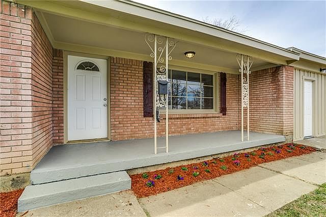 1st image of 2812 Sierra Dr