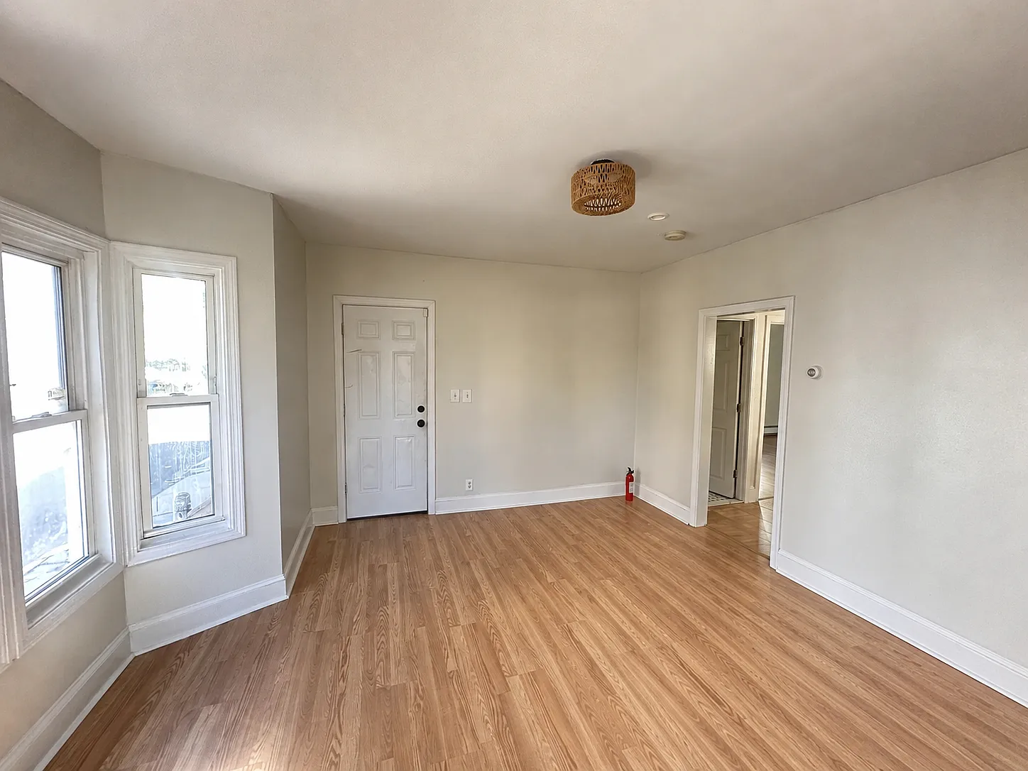 1 bed, 837 sqft, $1,650 — Photo 4
