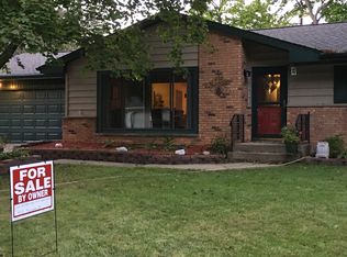 4586 Burningtree Dr, Rockford, IL 61114