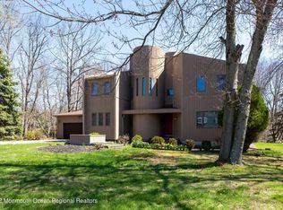 23 Middlebrook Dr, Ocean, NJ 07712
