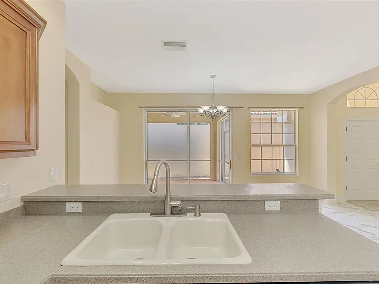 7803 33rd St E — Photo 22