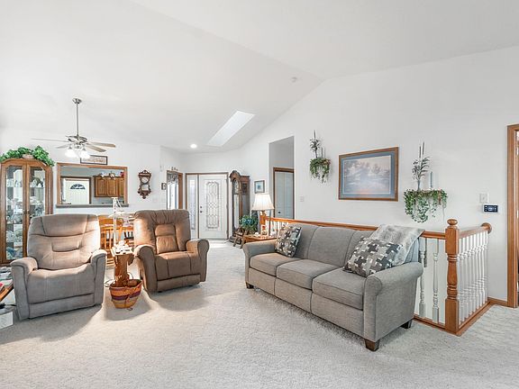 4th image of 4307 Briarwood Dr