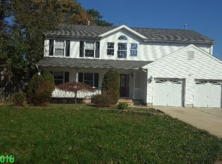 1070 Rudder Ave, Manahawkin, NJ 08050