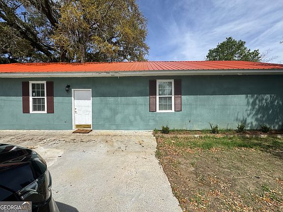 2nd image of 801 Penny Pl