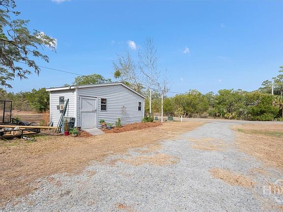 3rd image of 624 Japonica Drive