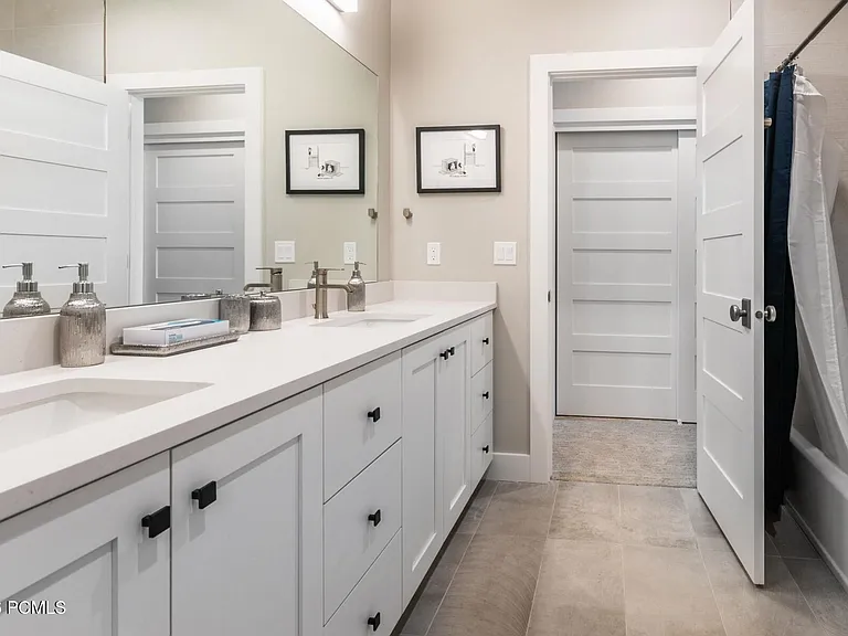 969 W Eland Cir #87 — Photo 30
