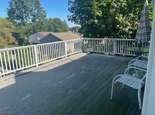 25 Master St, Franklin, NJ 07416