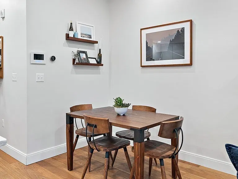 303 Sumner St #3R — Photo 6
