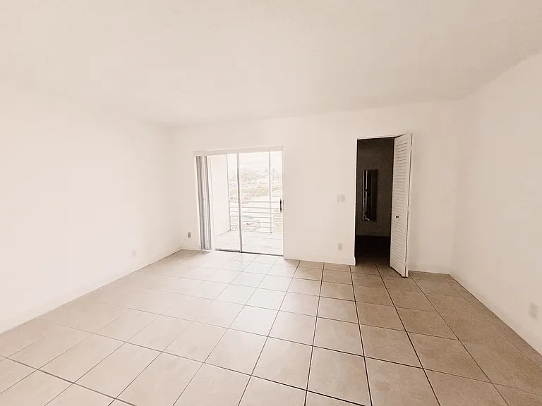 600 Village Green Ct #203 — Photo 6