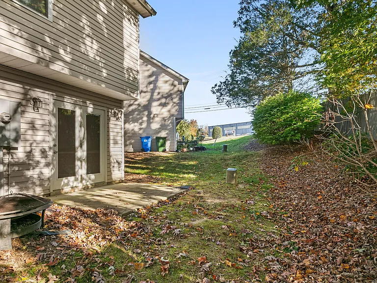 55 Thea Ln — Photo 29