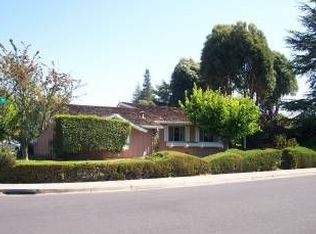 510 Dover Dr, Walnut Creek, CA 94598