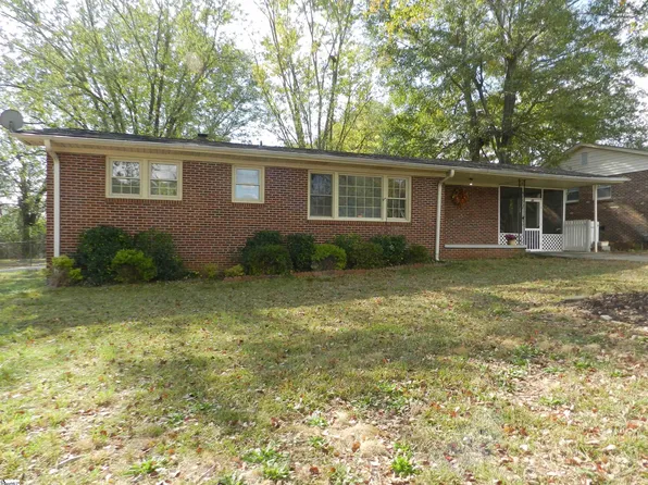 20 Gardenia Dr, Greenville, SC 29617