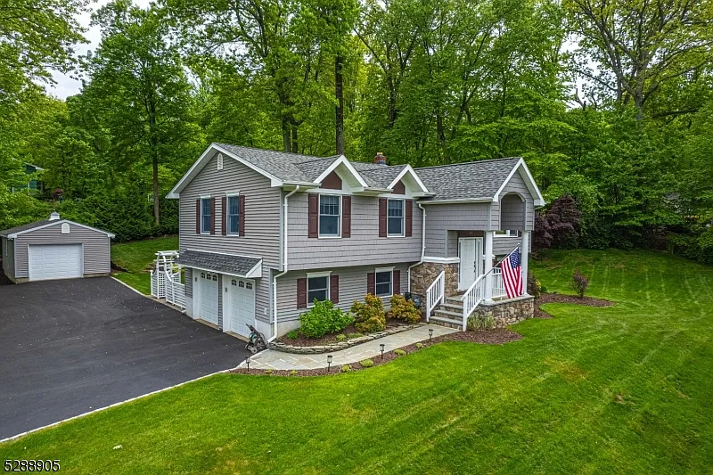 54 OLD MILL DRIVE photo 1