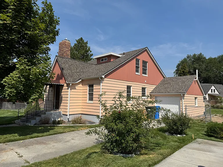 1844 S 2nd Ave — Photo 2