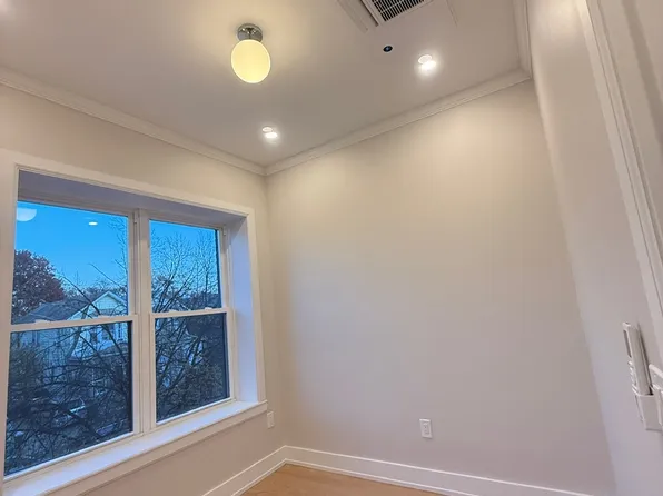 132 East 28th Street image 16 of 35