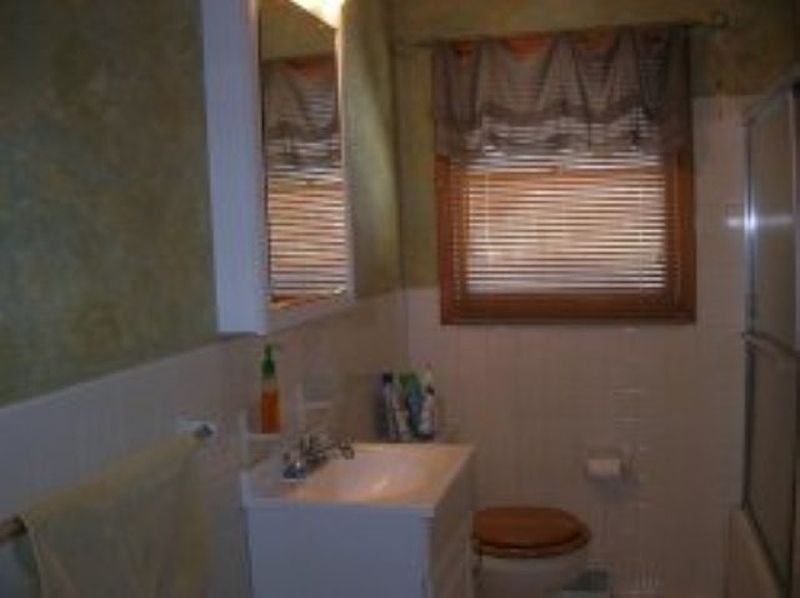 4th image of 17 HAWLEY Road
