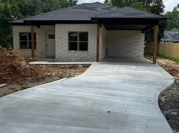 405 W Iowa St, Beebe, AR 72012