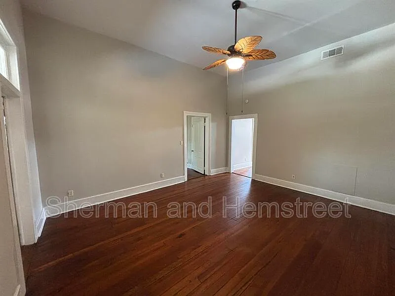 2 bed, 1.0 bath, 880 sqft, $1,075 — Photo 4