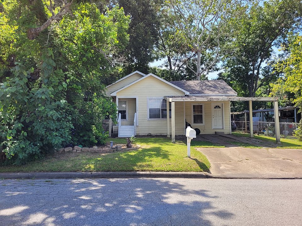 1st image of 115 Schilling St