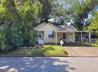 115 Schilling St, Baytown, TX 77520