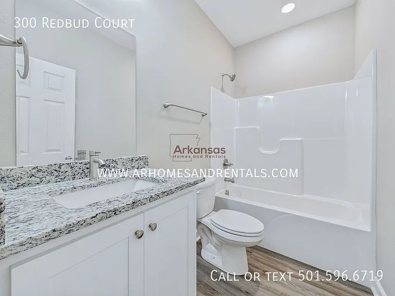300 Redbud Ct — Photo 8