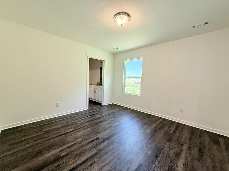 211 S Eagle Ln — Photo 20