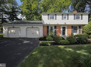 1890 Fort Washington Ave, Maple Glen, PA 19002