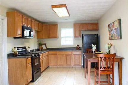5th image of 2318 Azalea Ave