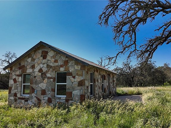 2nd image of 857 Dallas Josie Rd