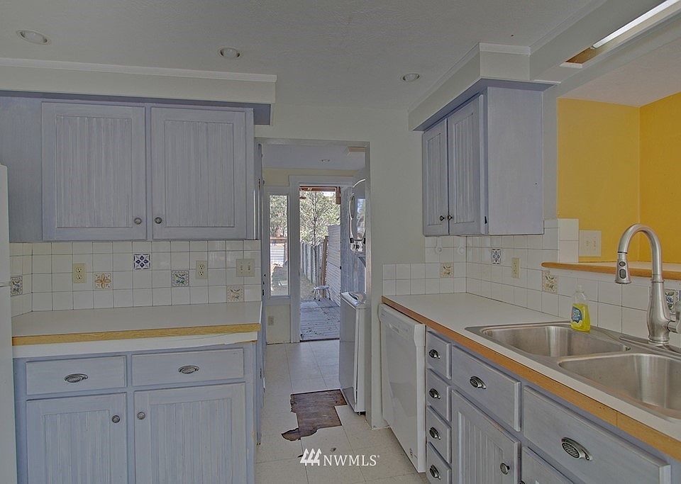 244 Castle Ave Winthrop WA Zillow