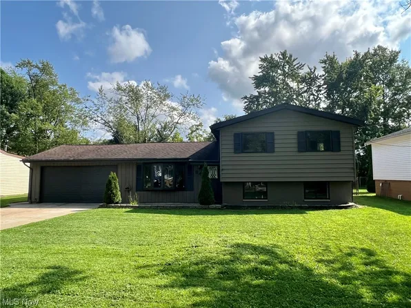 94 May Ave, Northfield, OH 44067
