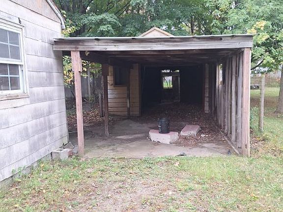 3rd image of 1425 Muskegon Ave