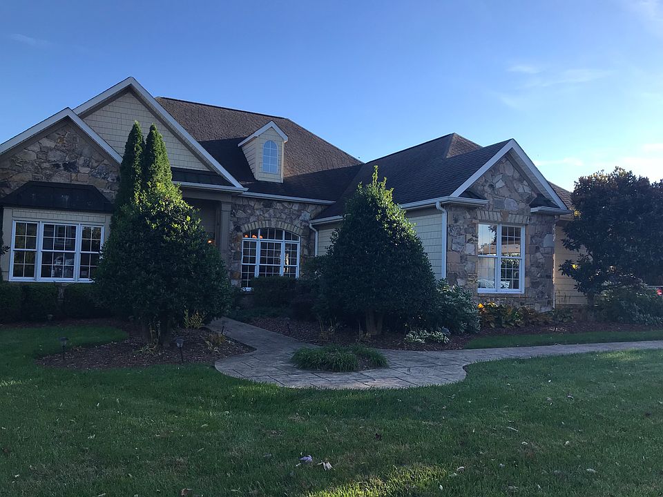 1st image of 133 Sun Chase Ct