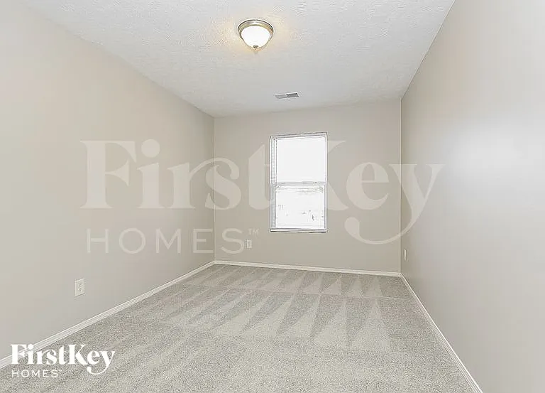 6001 Burnett Cir — Photo 13
